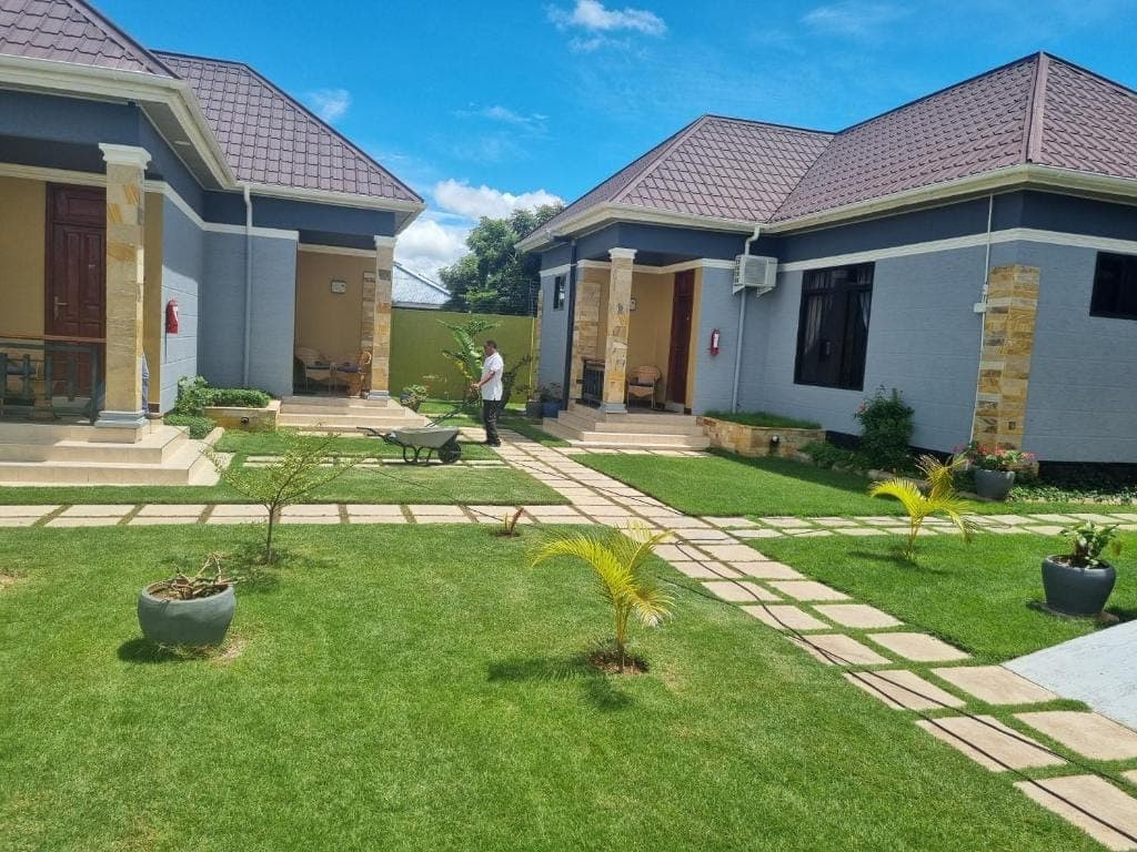Ngare Lodge